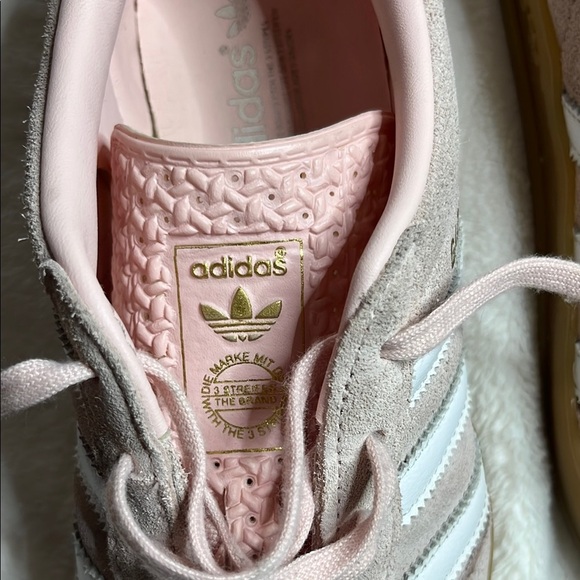 Adidas Pink and White Retro-Inspired Sneakers - Picture 7 of 13